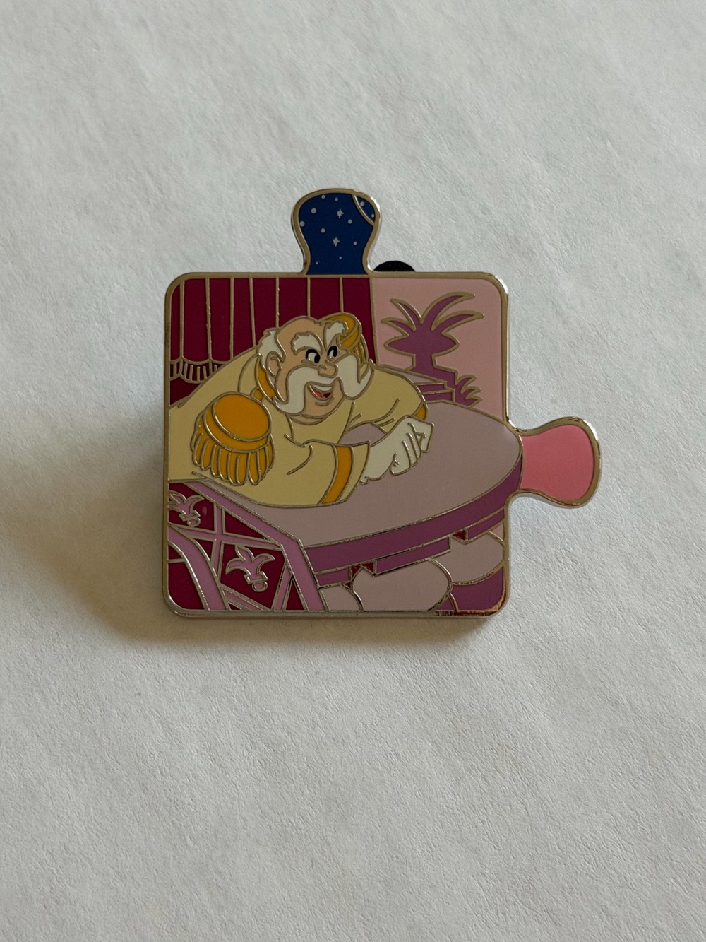 Cinderella Character Connection Puzzle Piece - The King LE 900